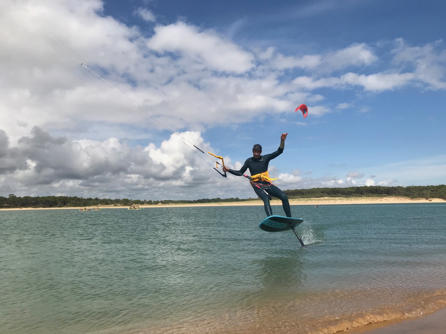 Cours de Foil OCEAN PLAYERS Écoles de KiteSurf et Voile en Vendée
