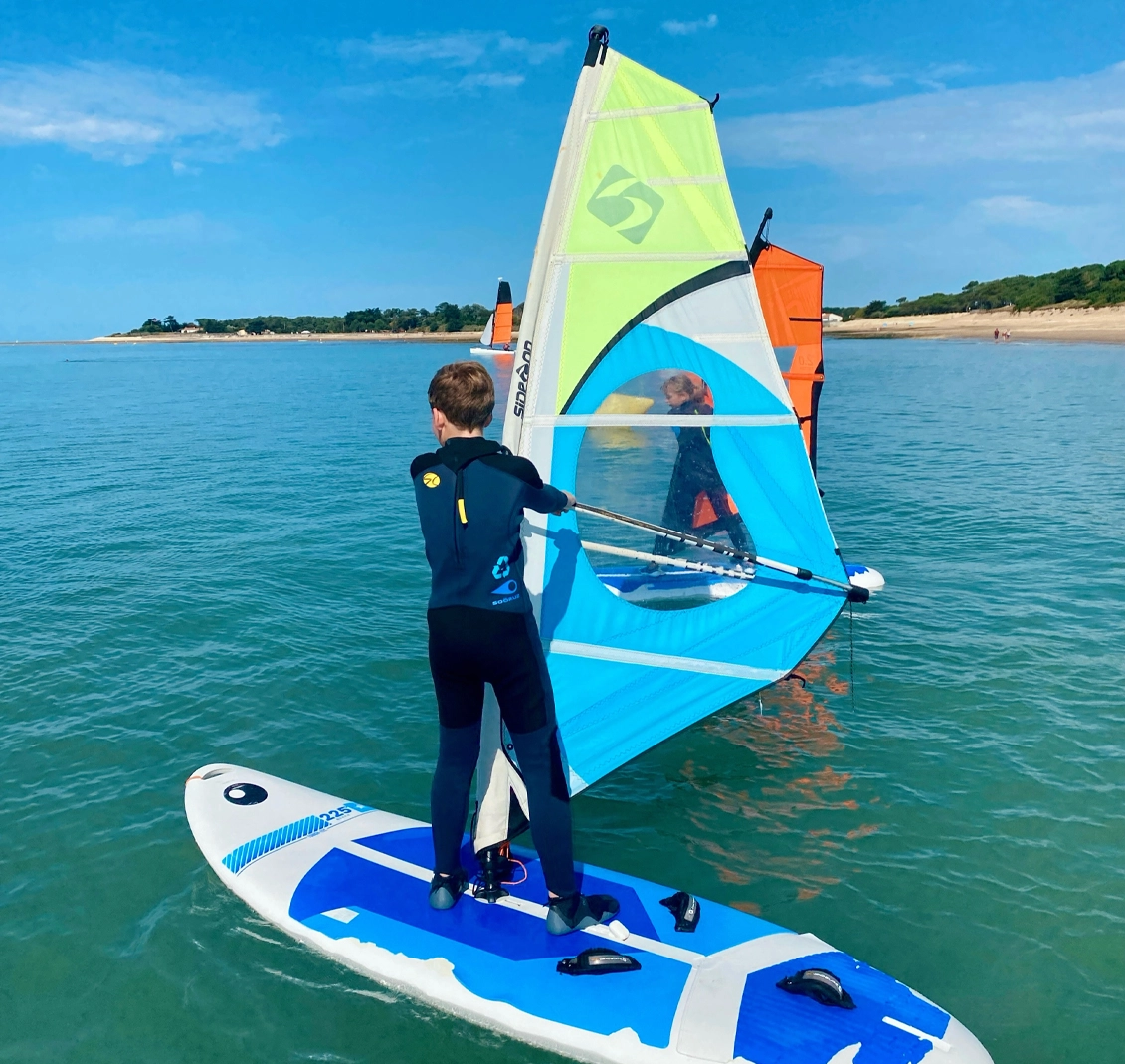 Cours De Planche Voile Sur La Plage Du Bouil En Vend e OCEAN